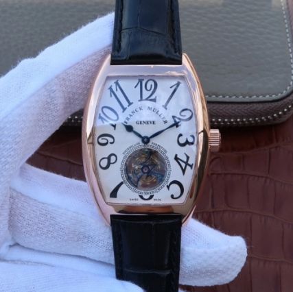<b>法兰克穆勒手表表带怎么保养？</b>